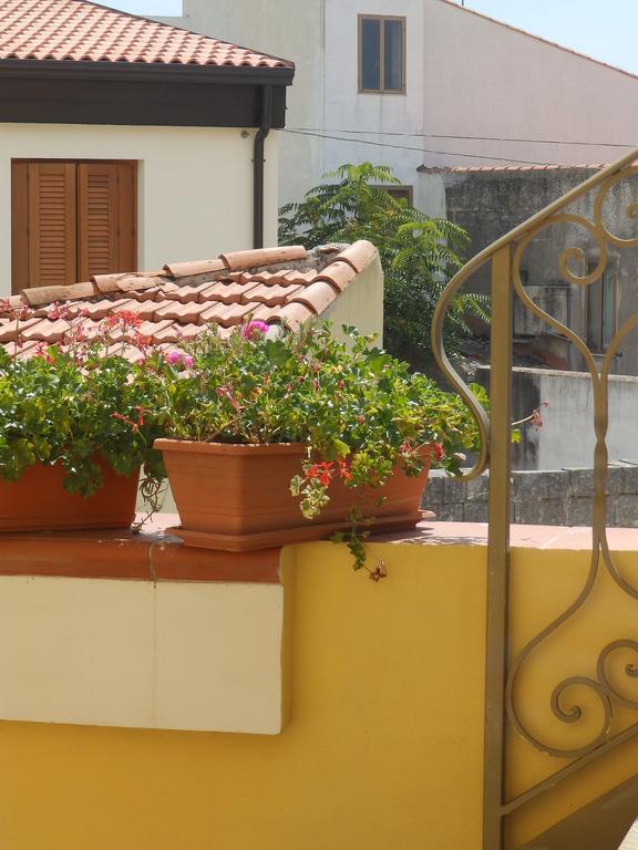 Ploaghe Sa Chessa B&B المظهر الخارجي الصورة