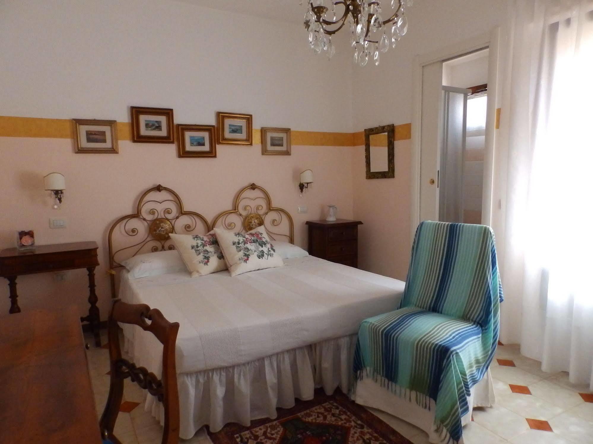 Ploaghe Sa Chessa B&B المظهر الخارجي الصورة