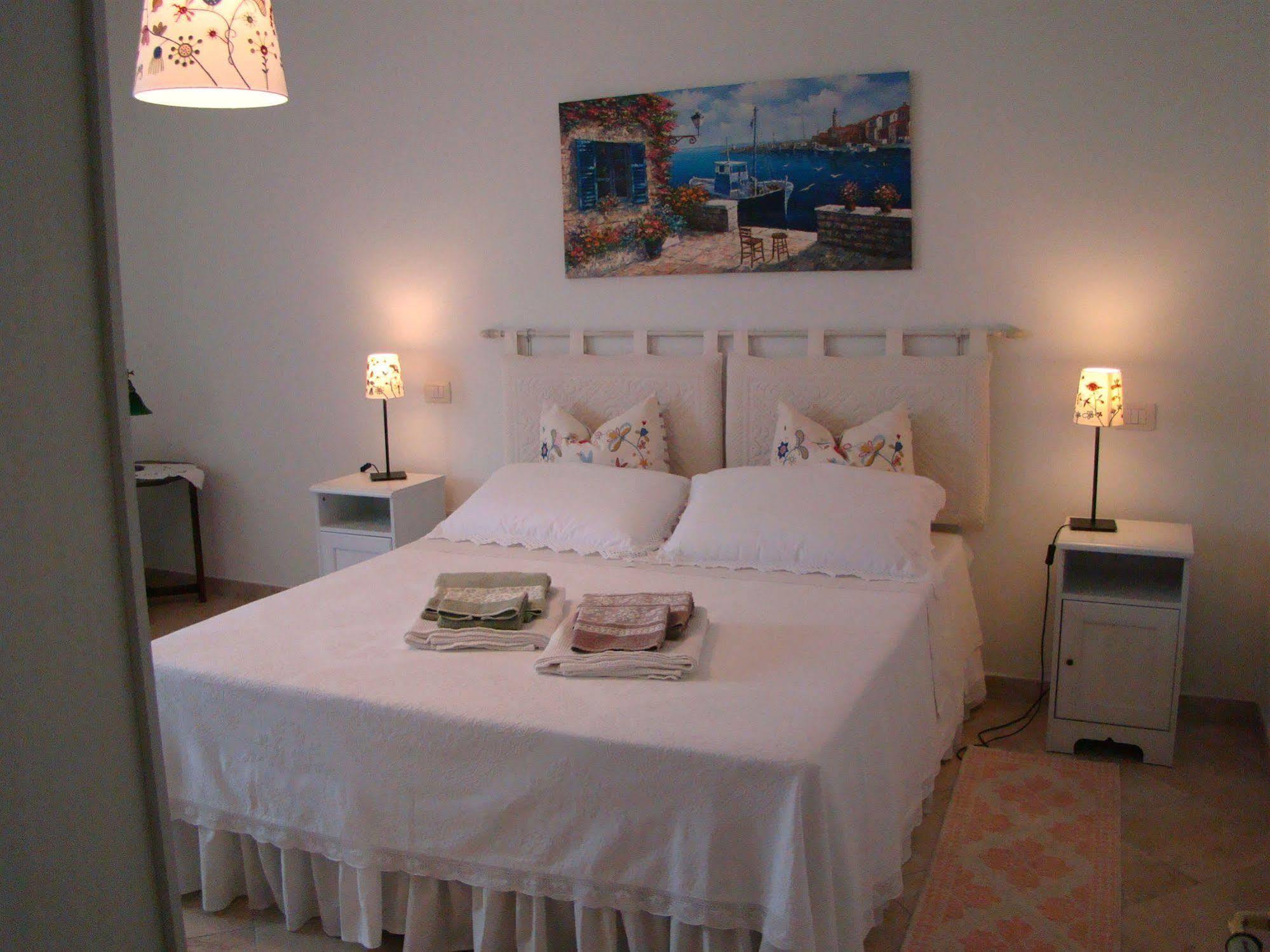 Ploaghe Sa Chessa B&B المظهر الخارجي الصورة